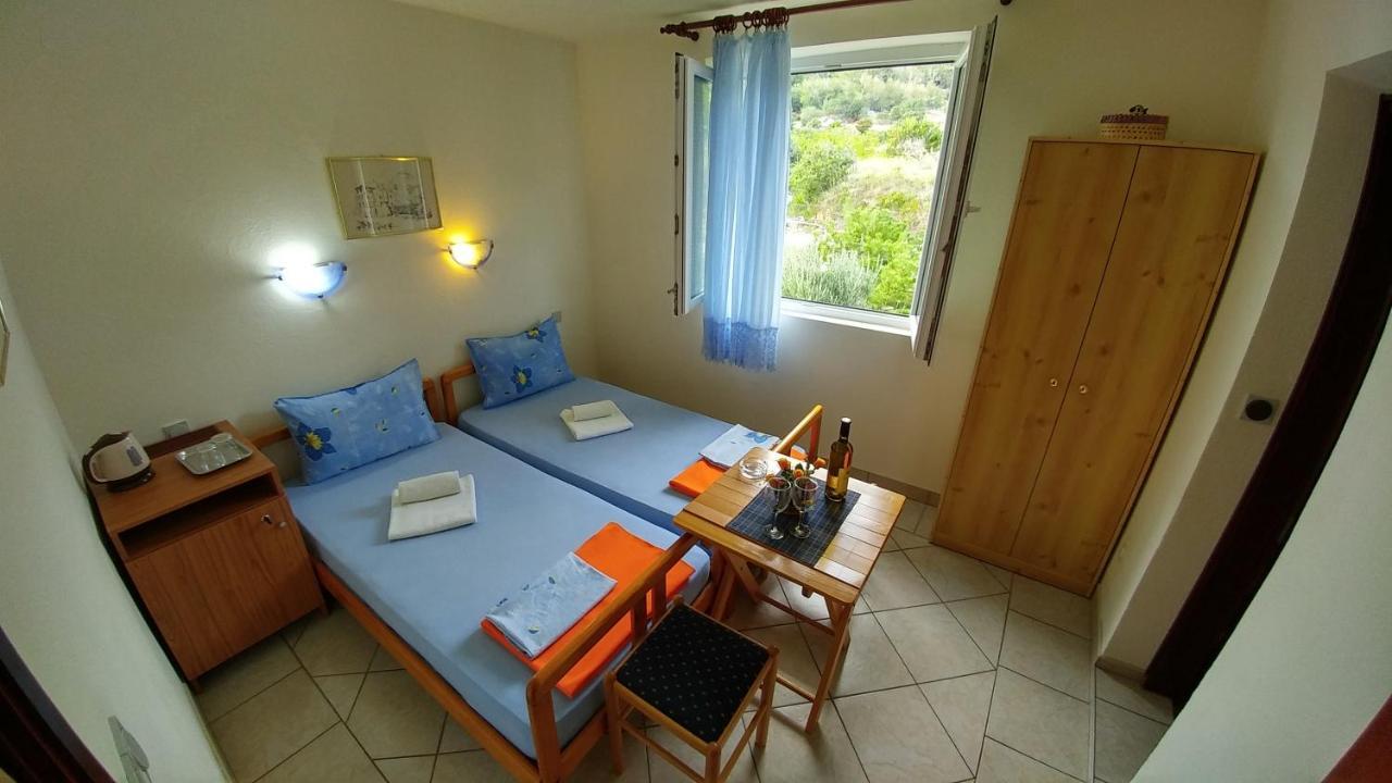 Apartments And Rooms Bova Baška Zewnętrze zdjęcie