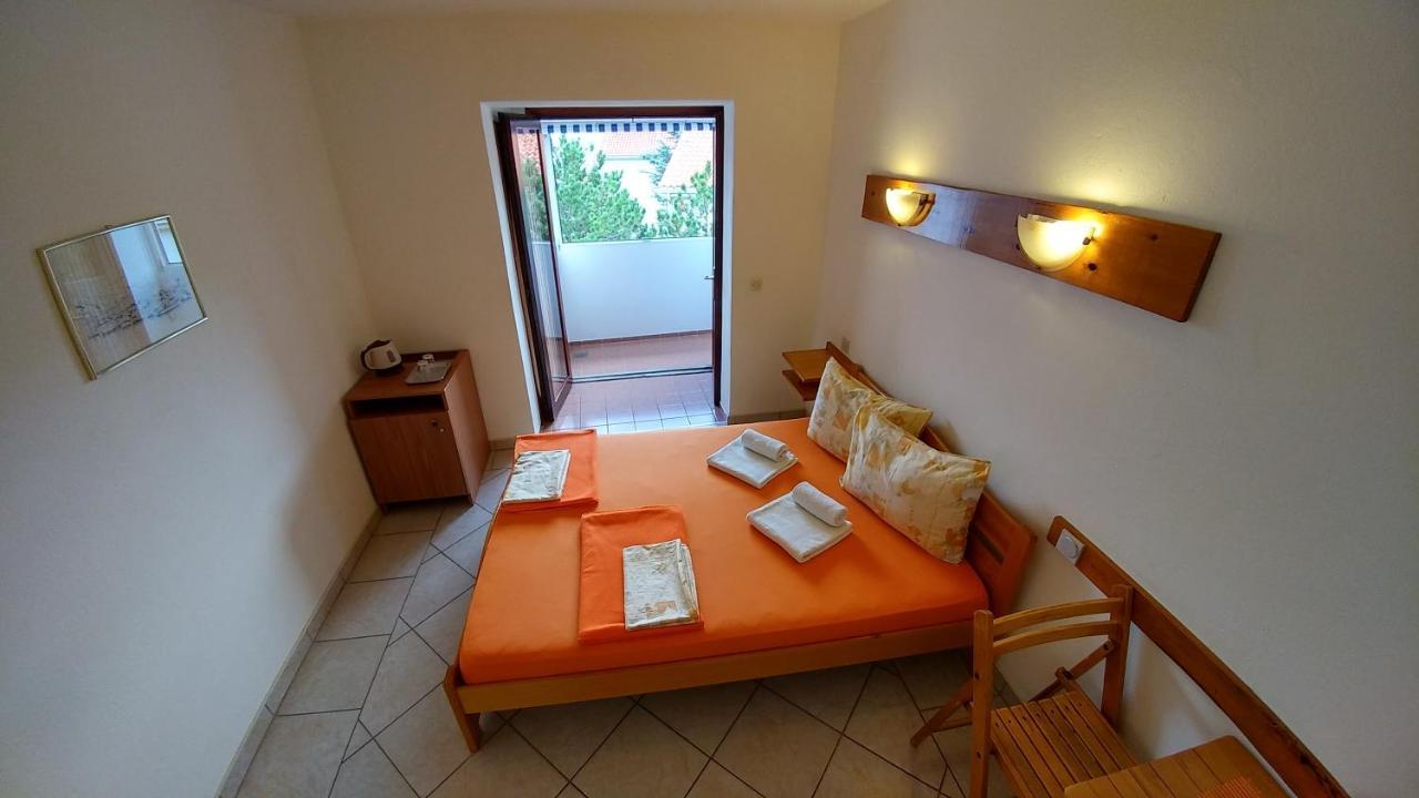 Apartments And Rooms Bova Baška Zewnętrze zdjęcie